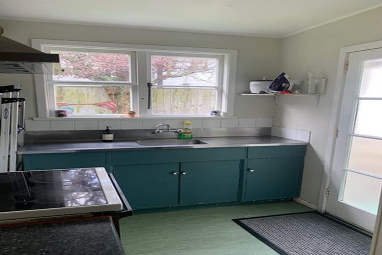 Photo of property in 23 Wilson Street, Newtown, Wellington, 6021