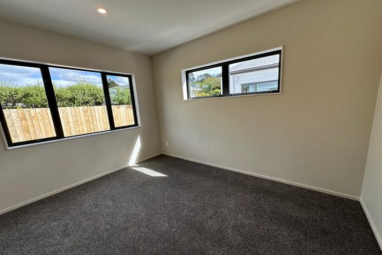 Photo of property in 62a Woodside Road, Massey, Auckland, 0614