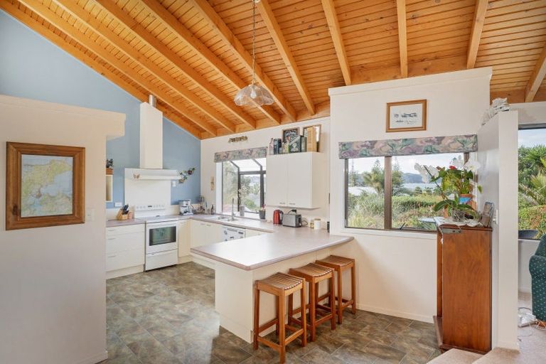 Photo of property in 28 Centennial Drive, Whitianga, 3510