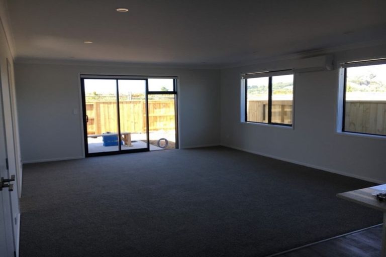 Photo of property in 49 Hills View Drive, Papamoa, 3118