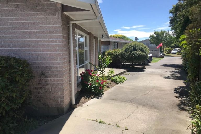 Photo of property in 2/24 Hartford Street, Burnside, Christchurch, 8053