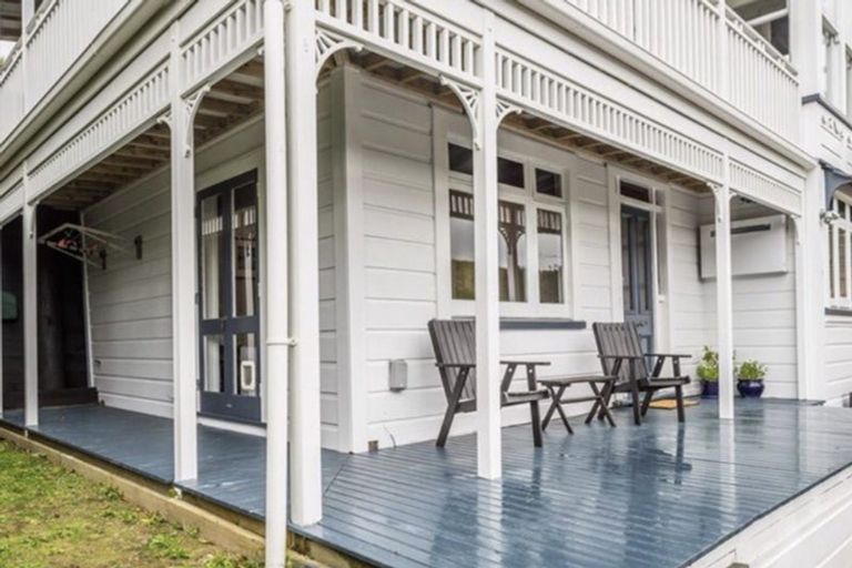 Photo of property in 1/15 Emerson Street, Berhampore, Wellington, 6023