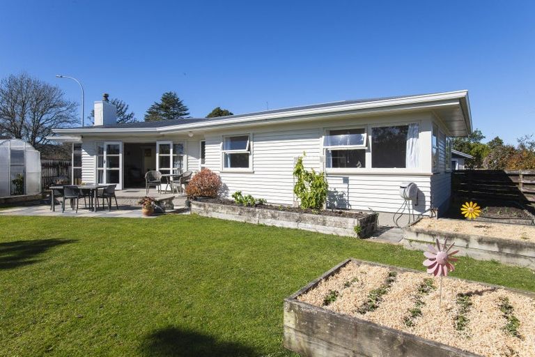 Photo of property in 2 Lytton Road, Riverdale, Gisborne, 4010