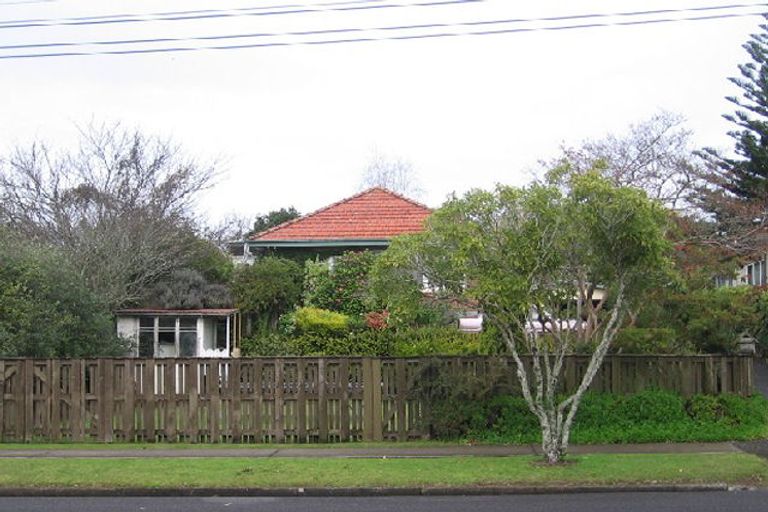 Photo of property in 27 Kautami Avenue, Papatoetoe, Auckland, 2025