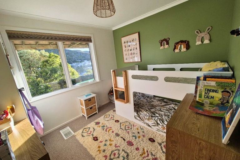 Photo of property in 14 Versailles Street, Karori, Wellington, 6012