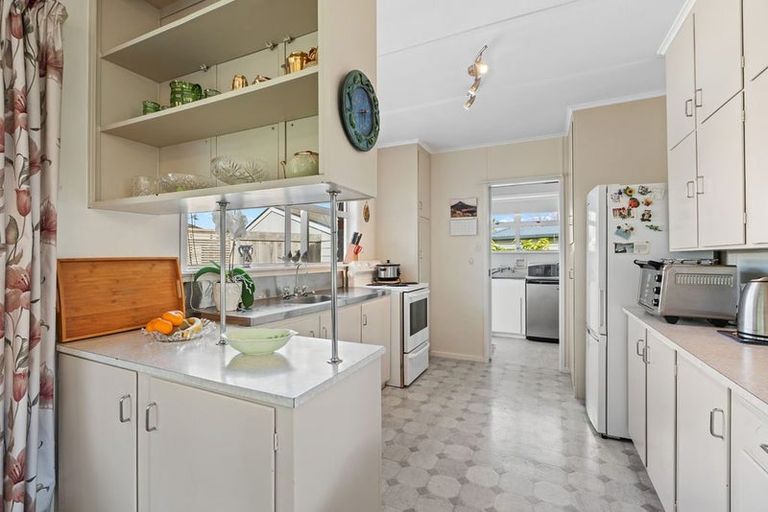 Photo of property in 203 Parkhurst Road, Parakai, 0830