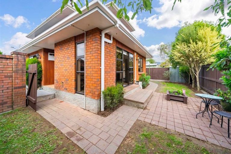 Photo of property in 5 California Drive, Totara Park, Upper Hutt, 5018