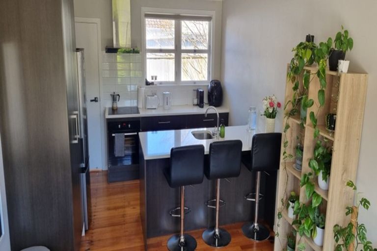 Photo of property in 2/83 Nile Road, Milford, Auckland, 0620