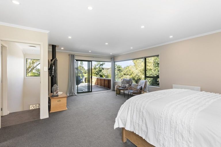 Photo of property in 89 Wood Bay Road, Titirangi, Auckland, 0604