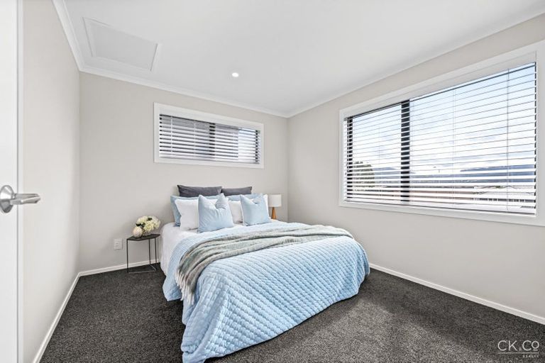 Photo of property in 7 Aston Crescent, Wallaceville, Upper Hutt, 5018