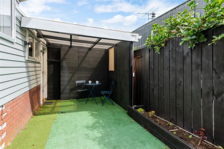 Photo of property in 1/35 Taikata Road, Te Atatu Peninsula, Auckland, 0610