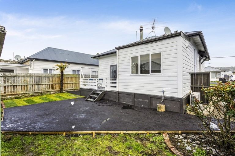 Photo of property in 30 Baker Street, Caversham, Dunedin, 9012