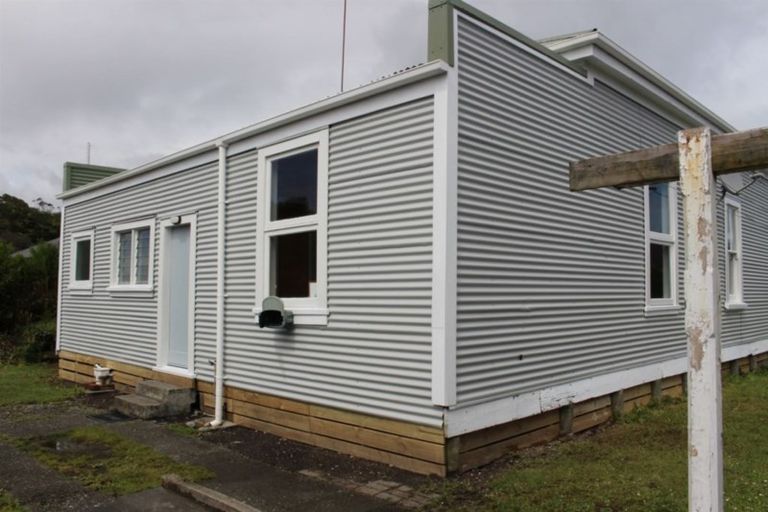 Photo of property in 33 Buccleugh Street, Greymouth, 7805