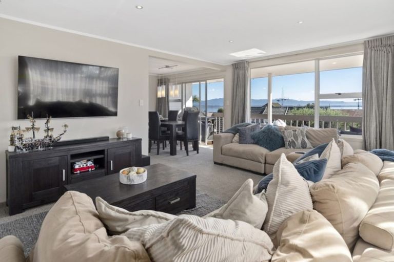 Photo of property in 7 Walnut Grove, Omokoroa, 3114