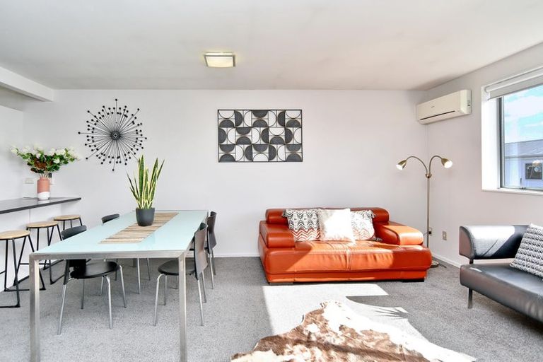 Photo of property in 2/27 Brockworth Place, Riccarton, Christchurch, 8011