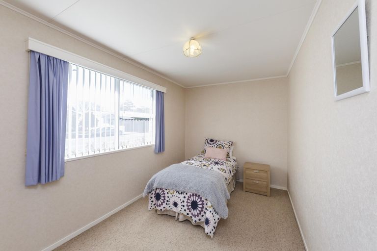 Photo of property in 1/28 Wood Street, Takaro, Palmerston North, 4410
