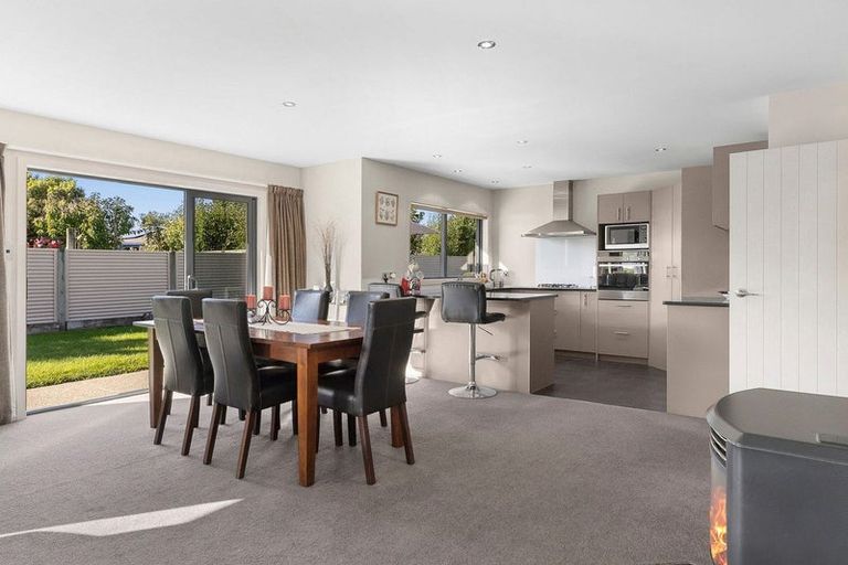 Photo of property in 1 Coromandel Street, Wanaka, 9305
