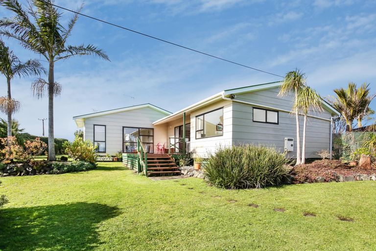 Photo of property in 20 Waipipi Wharf Road, Pollok, Waiuku, 2683