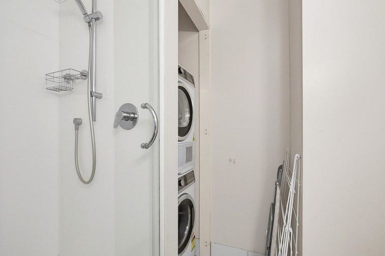 Photo of property in Parkland Flats, 15/51 Adams Terrace, Kelburn, Wellington, 6021