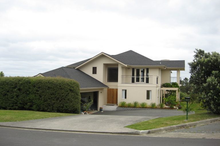 Photo of property in 68 Beauvoir Avenue, Matakatia, Whangaparaoa, 0930