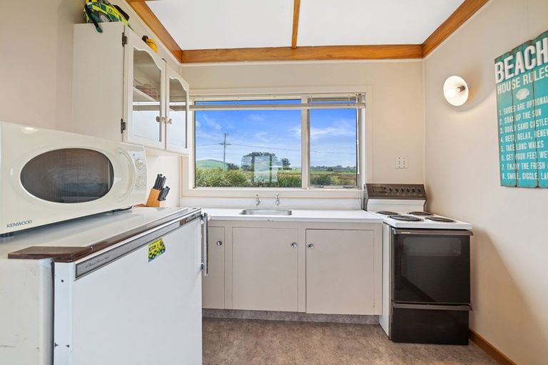 Photo of property in 511 Waikawa-curio Bay Road, Curio Bay, Tokanui, 9884