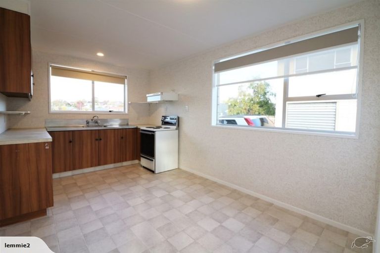 Photo of property in 2/12 Douglas Street, Highfield, Timaru, 7910