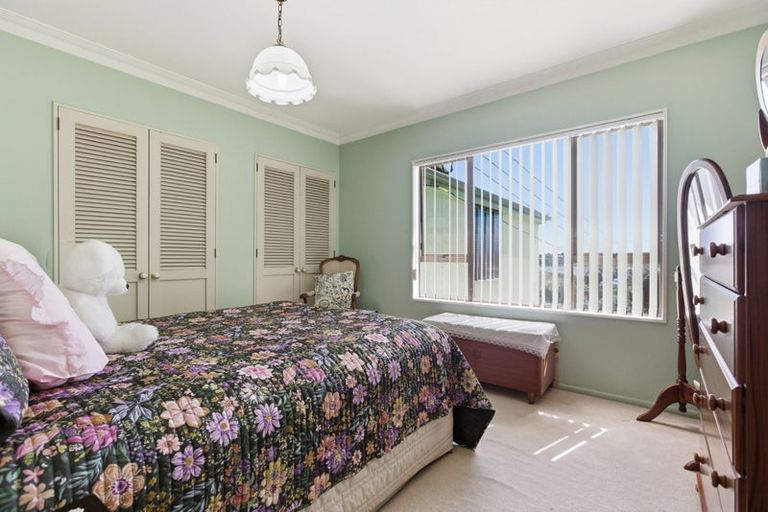 Photo of property in 12 Sutherland Road, Brookfield, Tauranga, 3110