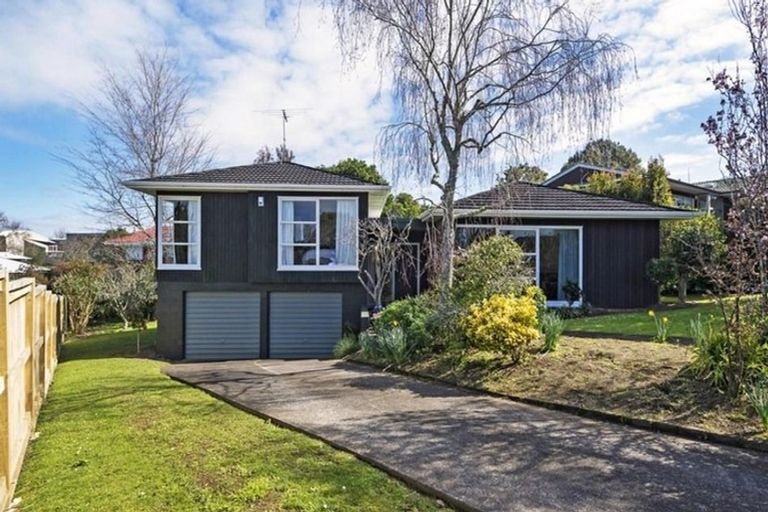 Photo of property in 14 Fordyce Avenue, Sunnyhills, Auckland, 2010