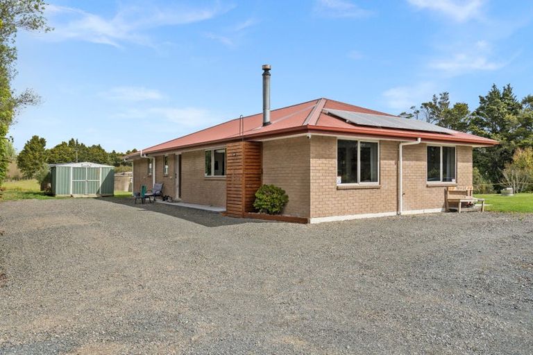 Photo of property in 6 Tavinor Road, Otaika, Whangarei, 0170