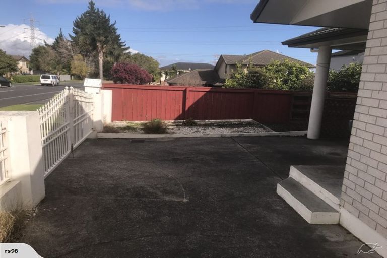 Photo of property in 2 Lamia Place, The Gardens, Auckland, 2105