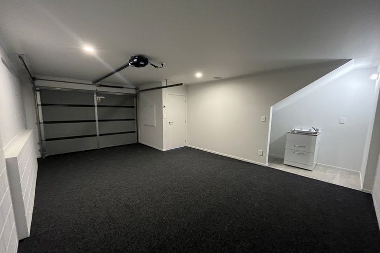 Photo of property in 15 Holystone Road, Whitby, Porirua, 5024