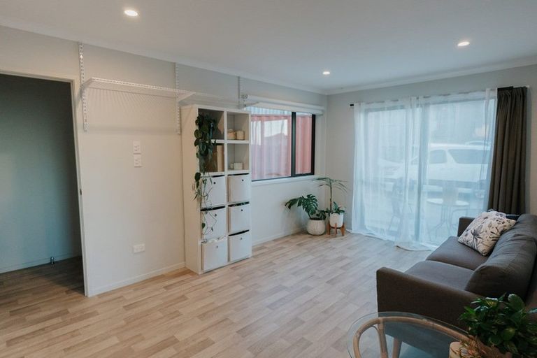 Photo of property in 76 Maire Road, Orewa, 0931