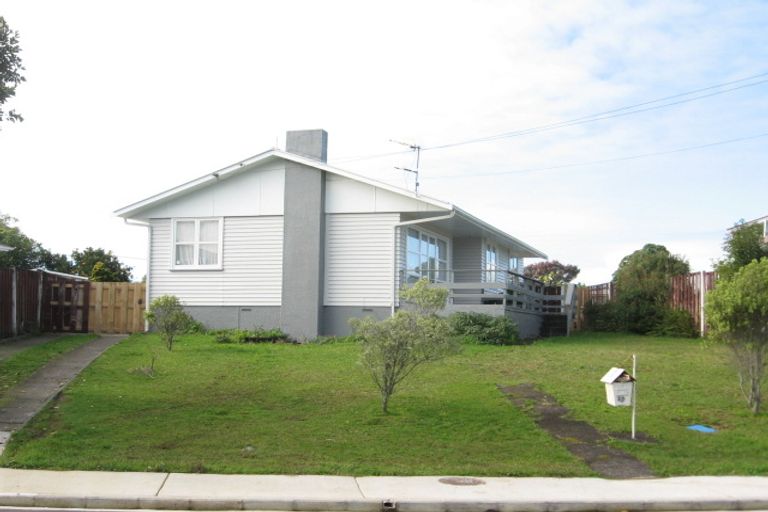 Photo of property in 22 Eddowes Street, Manurewa, Auckland, 2102