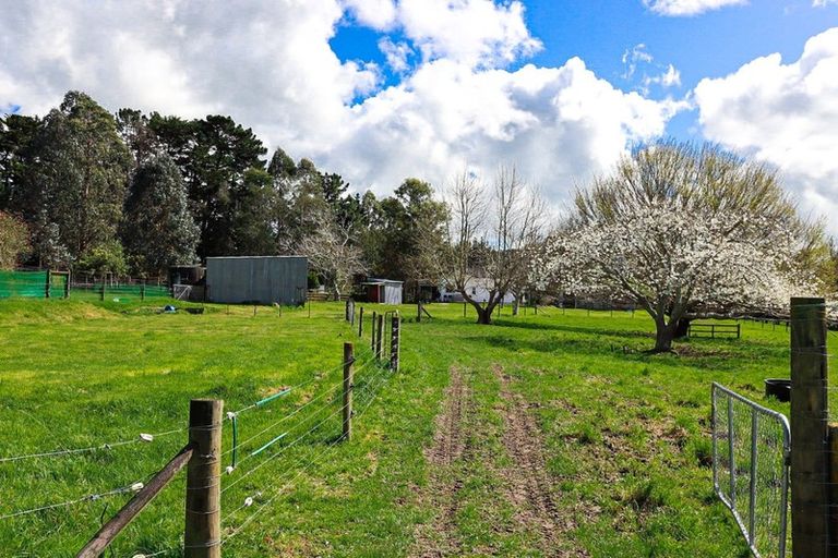 Photo of property in 100 Macgibbon Road, Waitahora, Dannevirke, 4971