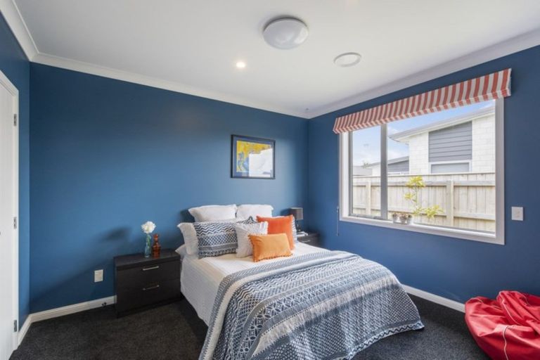 Photo of property in 9 Bridford Way, Paraparaumu, 5032