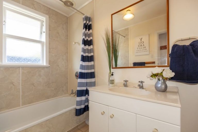 Photo of property in 13 Rangiatea Street, Paraparaumu Beach, Paraparaumu, 5032