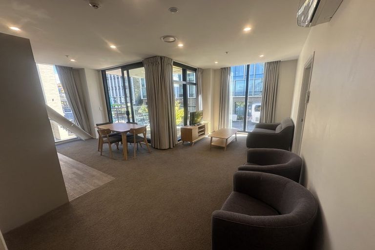 Photo of property in Wyndham Gardens Apartments, 30 Red Oaks Drive, Frankton, Queenstown, 9300