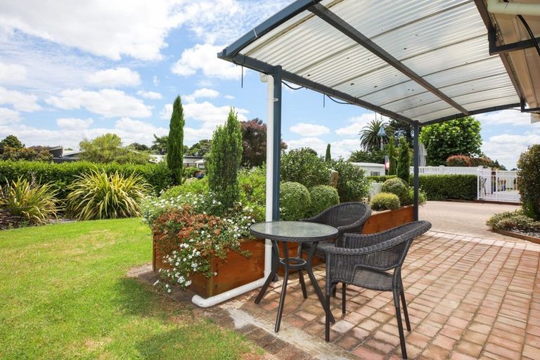 Photo of property in 1 Morrow Avenue, St Andrews, Hamilton, 3200