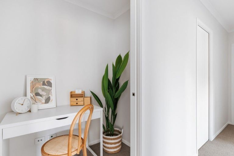 Photo of property in 4 Sapida Close, Papamoa Beach, Papamoa, 3118