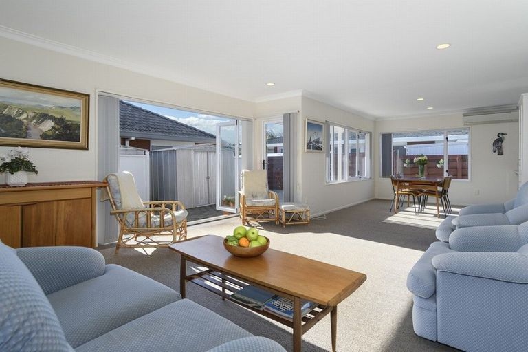 Photo of property in 37 Western Road, Bellevue, Tauranga, 3110