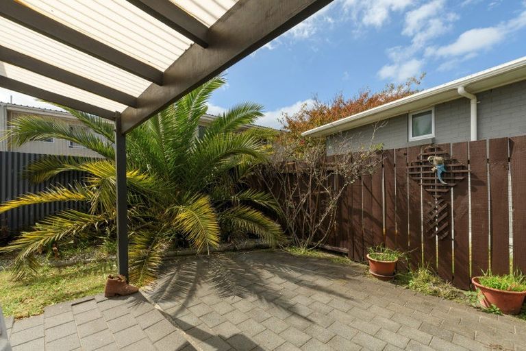 Photo of property in 46b Miro Street, New Lynn, Auckland, 0600