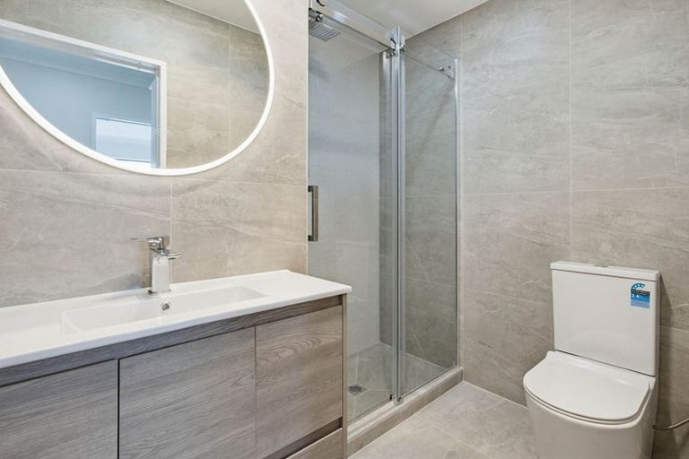 Photo of property in 85b Raglan Street, Mangere East, Auckland, 2024