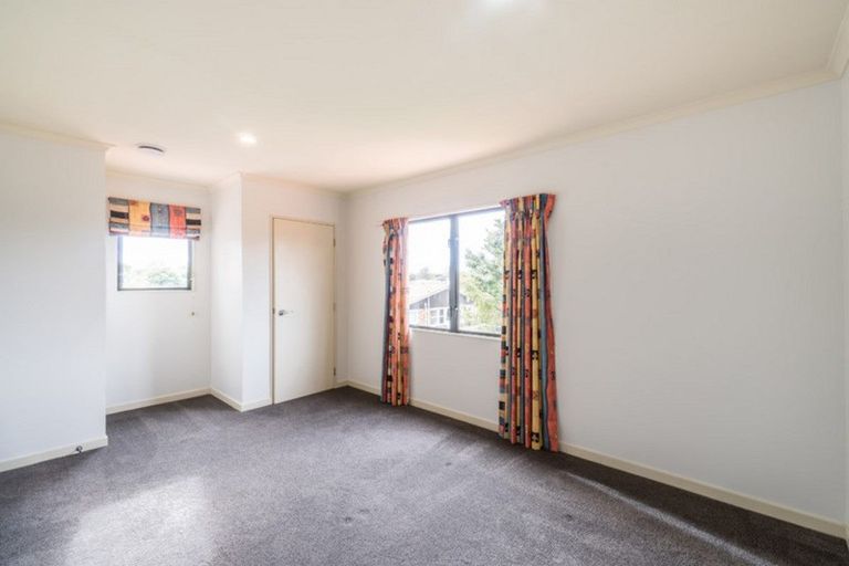 Photo of property in 9a Ake Ake Avenue, Hokowhitu, Palmerston North, 4410