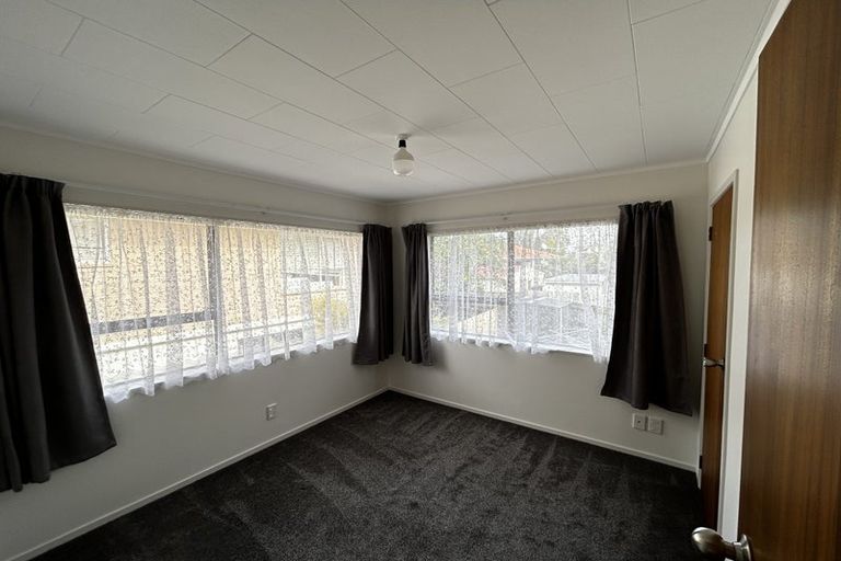 Photo of property in 1/27 Butterworth Drive, Glendene, Auckland, 0602