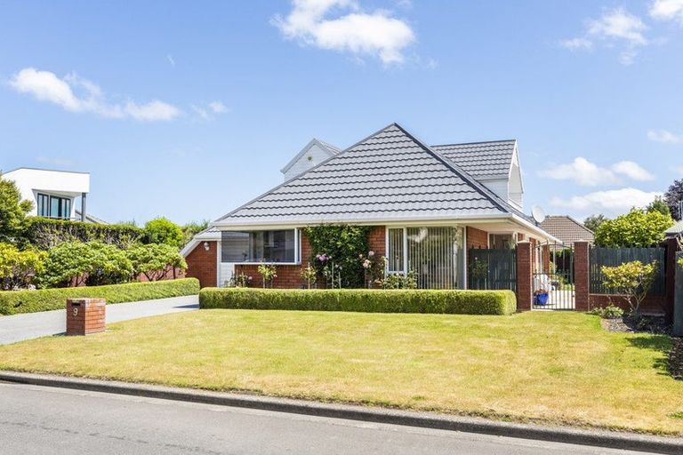 Photo of property in 9 Tavistock Place, Russley, Christchurch, 8042