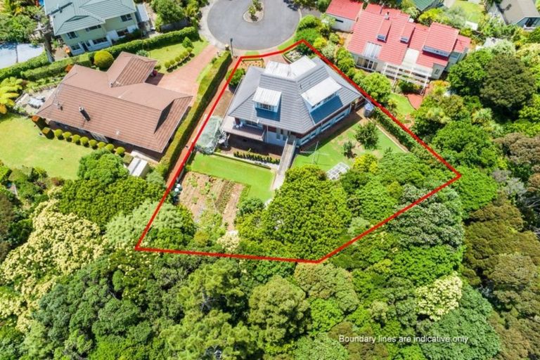 Photo of property in 15 Matanui Street, Northcote, Auckland, 0627