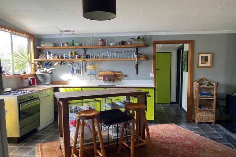 Photo of property in 176 Commercial Street, Takaka, 7110