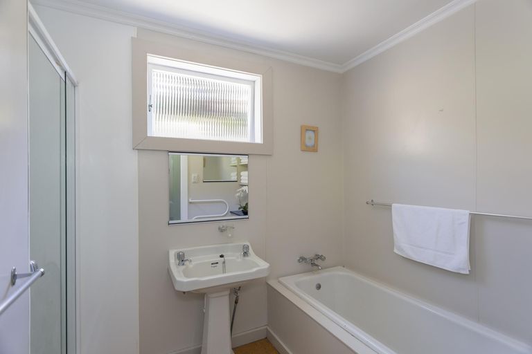 Photo of property in 6 Earn Street, Oamaru North, Oamaru, 9400