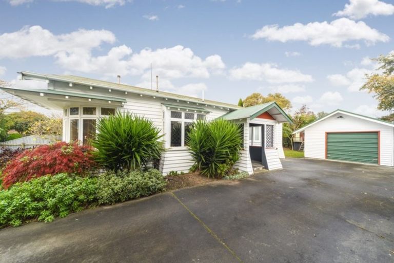 Photo of property in 28 Lyndhurst Street, Takaro, Palmerston North, 4412