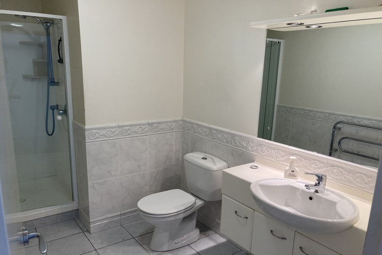 Photo of property in Ocean Apartments, 5/44 Marine Parade, Paraparaumu Beach, Paraparaumu, 5032